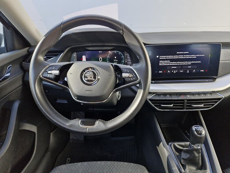 Škoda Octavia IV Style 2,0 TDI (85 kW) M - fotka 8 z 10