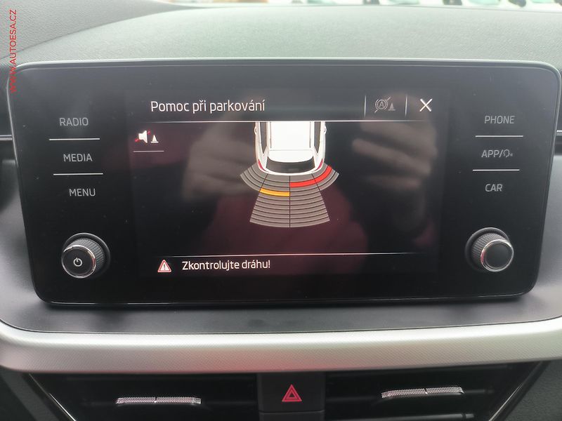 Škoda Kamiq (2021) 1.0 TSi, 2.maj,ČR, Style, DSG - fotka 16 z 25