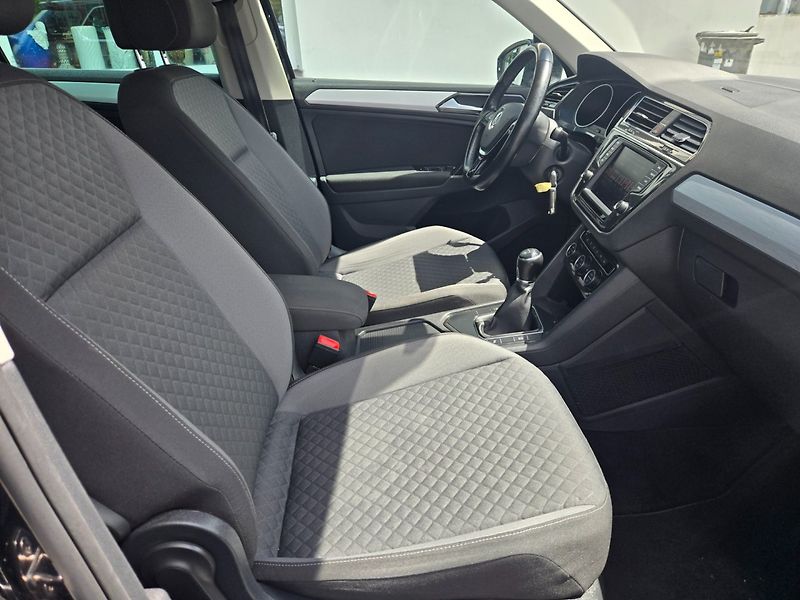 Volkswagen Tiguan (2016) 2.0 TDI NAVI, Serviska.Zimáky - fotka 20 z 42