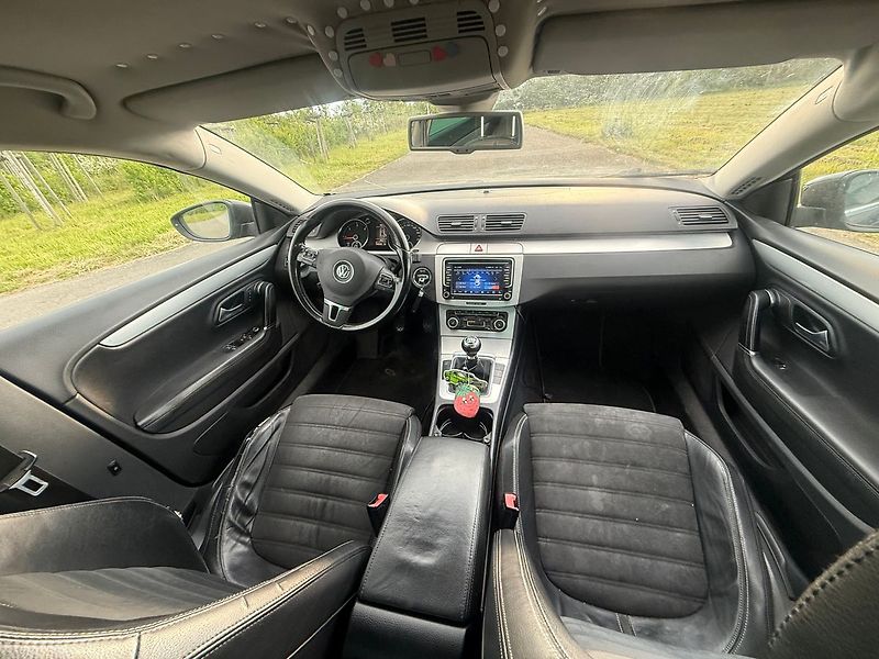 Volkswagen CC - fotka 13 z 16