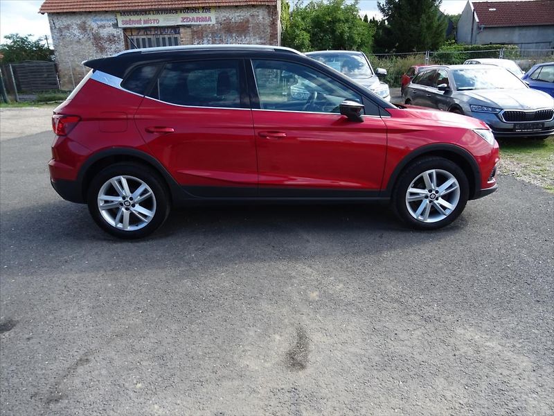 Seat Arona 1,0 TSi 85 kW FR Business - fotka 6 z 31