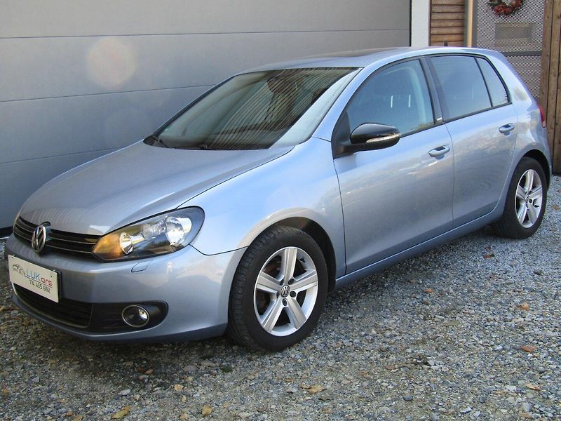 Volkswagen Golf (2011) 1.2 TSI 77kW - fotka 1 z 45