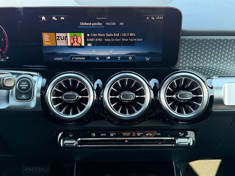 Mercedes-Benz GLB 200 d 4MATIC Progressive E - fotka 18 z 32