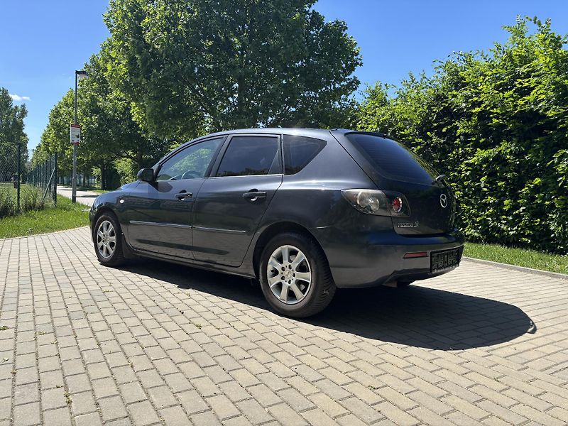 Mazda 3 1.6 Sport Active - fotka 6 z 28
