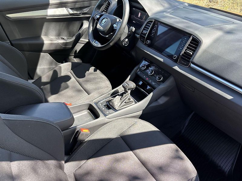 Škoda Karoq (2024) 2.0 TDI 4x4 DSG Fresh - fotka 9 z 31