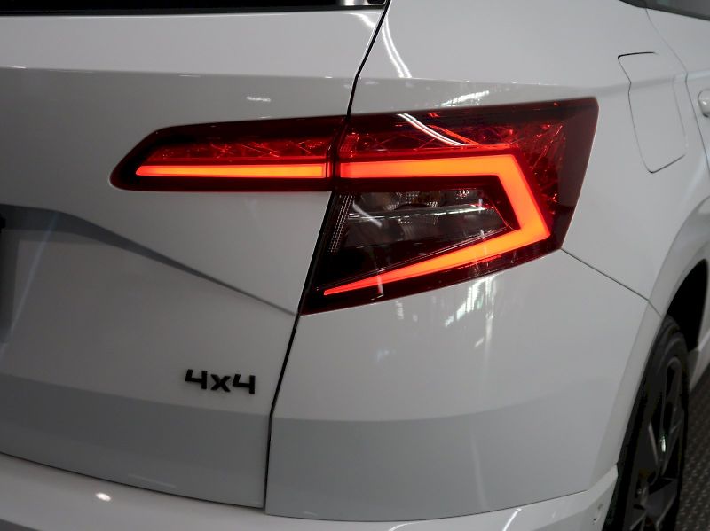 Škoda Karoq (2021) SPORTLINE 2.0TDI 110KW 4x4 DSG - fotka 11 z 43