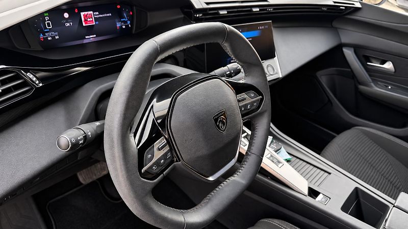 Peugeot 308 (2023) ALLURE,1.5HDI,ZÁRUKA,AT,ČR - fotka 24 z 27