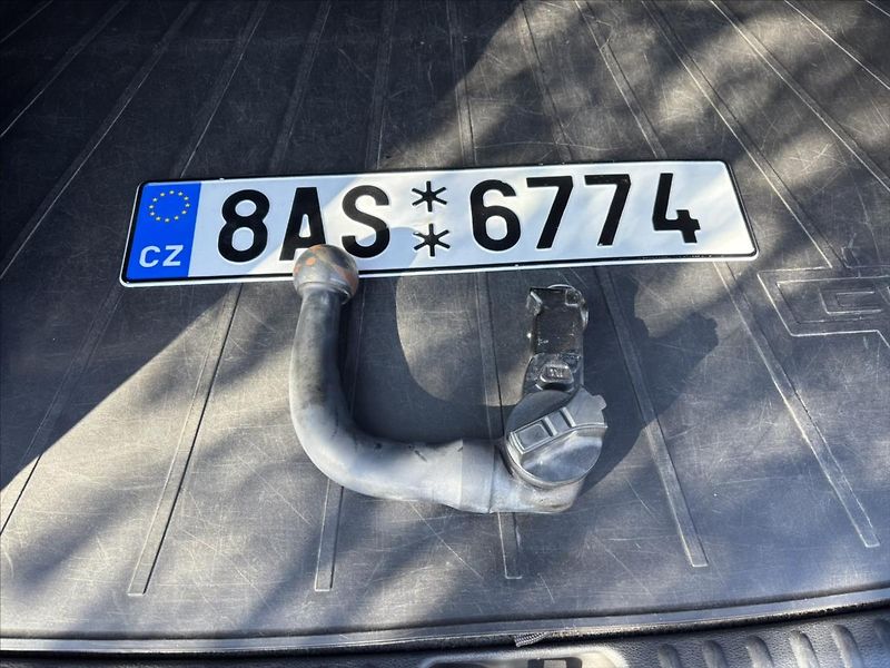 Kia Ceed 1,5 TGDi GT Line 1.ČR TAŽNÉ - fotka 42 z 47
