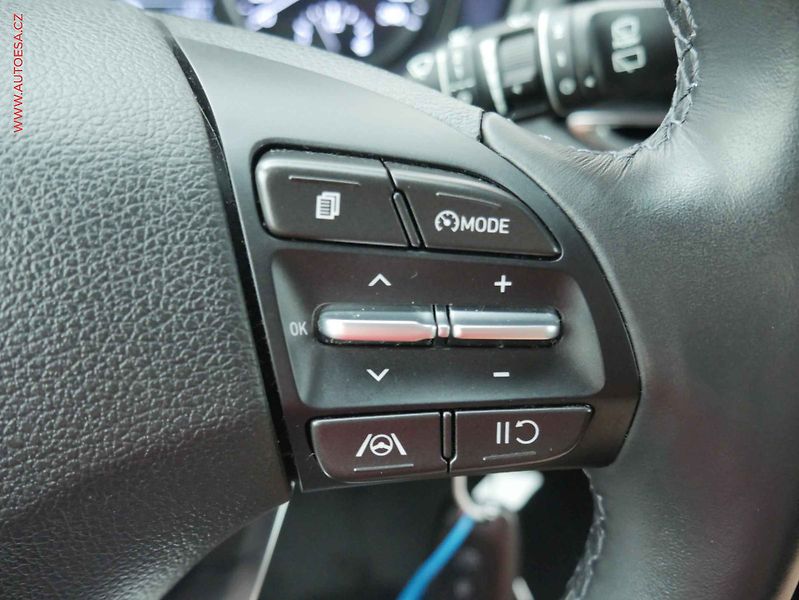 Hyundai i30 (2022) 1.5DPi, 1.maj,ČR, servis - fotka 14 z 16