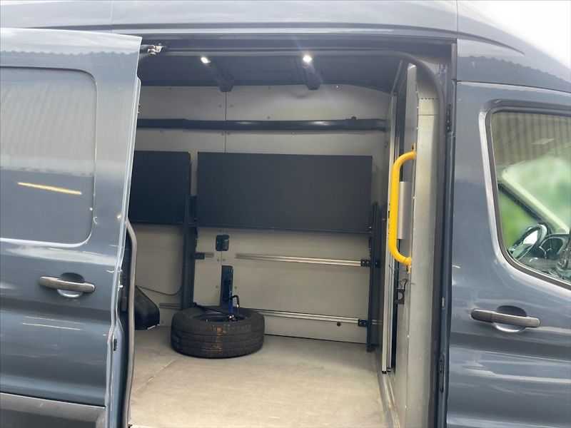 Ford Transit 2,0 EB 350 L3 Trend - fotka 8 z 11