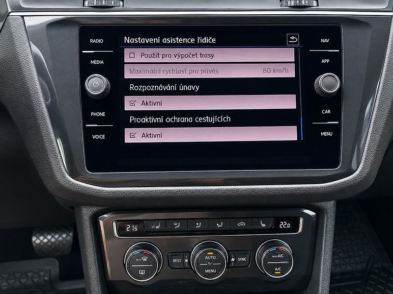 Volkswagen Tiguan Allspace (2017) 2.0 TDI 140kW DSG 4x4 HIGHLINE - fotka 25 z 46