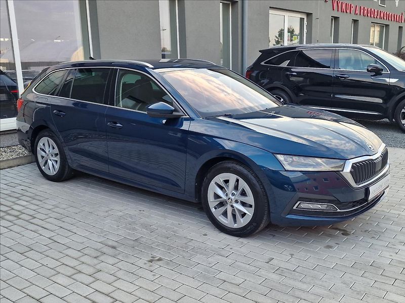 Škoda Octavia 2.0TDI 110kW Style Combi,1Maj - fotka 2 z 50