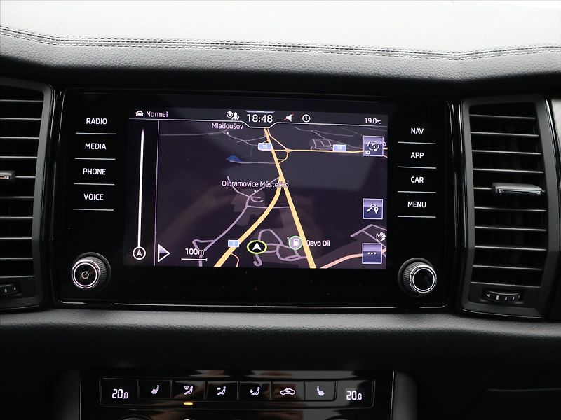 Škoda Kodiaq 2,0 TDI 4x4 DSG Sportline DPH - fotka 19 z 29