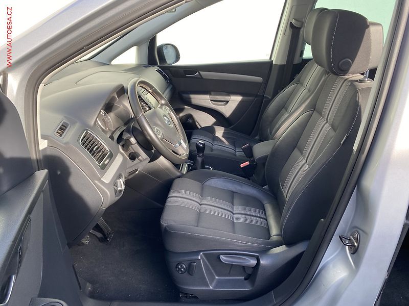 Volkswagen Sharan (2012) 2.0 TDi, Match, xenon - fotka 9 z 18