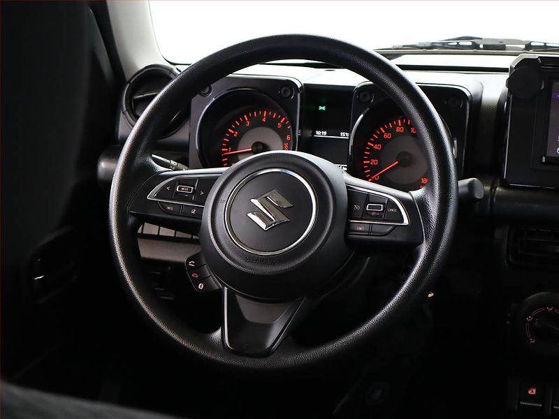 Suzuki Jimny (2022) 1.5 AllGrip - fotka 12 z 16