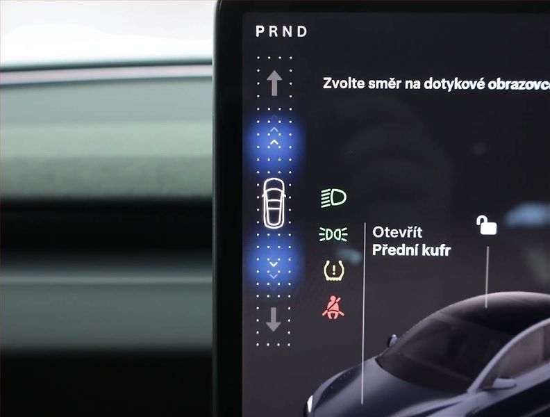 Tesla Model 3 (2025) Standard Range 60kWh, SoH 98% - fotka 13 z 25