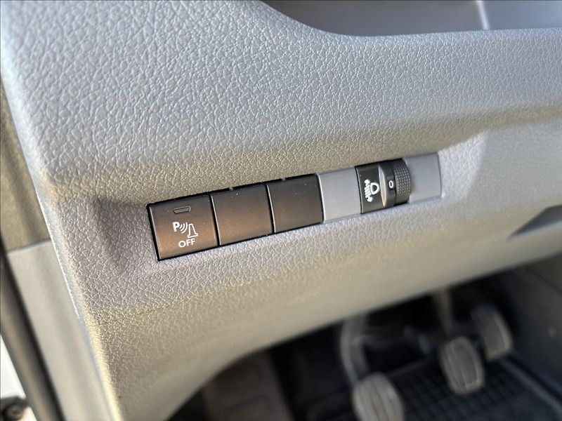 Opel Vivaro 2,0 CDTI 106kW L1 - fotka 21 z 33