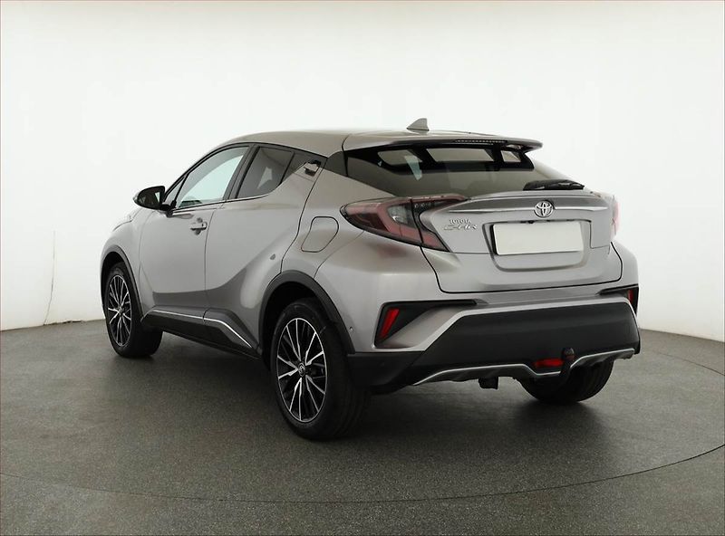 Toyota C-HR (2019) 1.2 Turbo - fotka 4 z 18