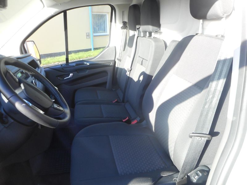 Ford Transit Custom (2022) 2,0-TEMPOMAT-SENZORY-TAŽNÉ  - fotka 10 z 22