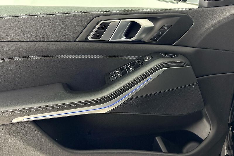 BMW X5 xDrive30d - fotka 16 z 19