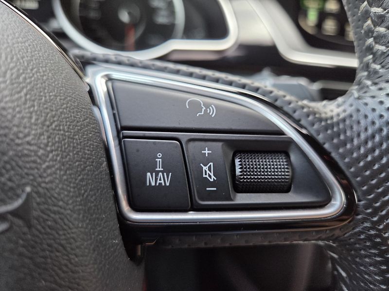 Audi A5 2,0 TDi Sportback - fotka 18 z 40