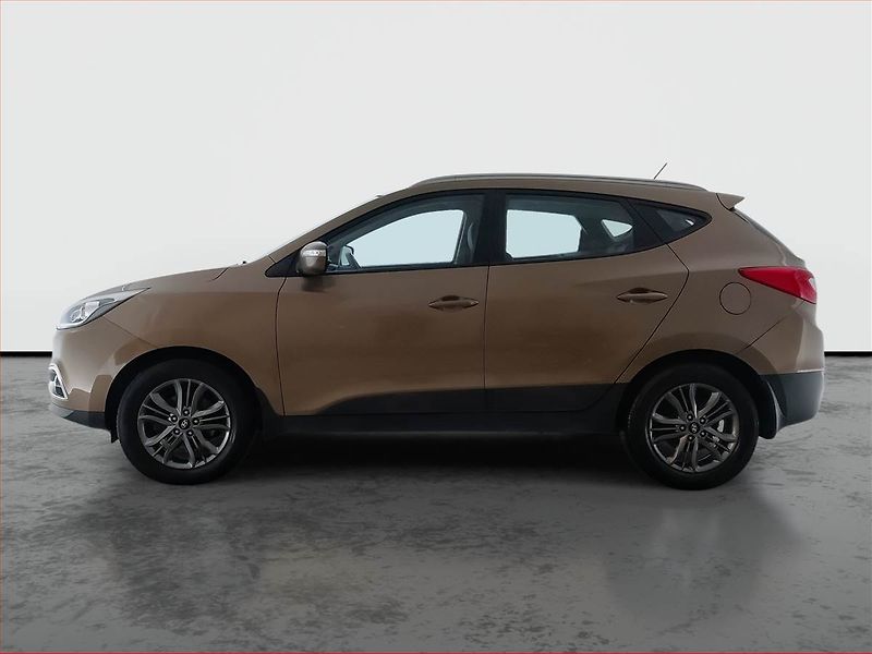 Hyundai ix35 (2015) 2.0 CRDi, 4X4, Tempomat - fotka 3 z 16