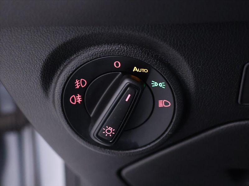 Seat Leon 2,0 TSI Cupra 221kW 4Drive DSG - fotka 19 z 38