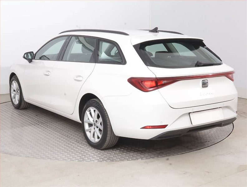 Seat Leon (2022) Style 1.5 TSI, Serv.kniha - fotka 4 z 15