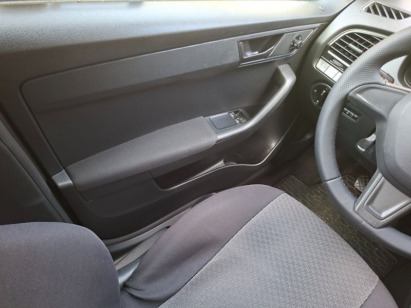 Škoda Fabia (2015) 1.0MPi 44kW - fotka 12 z 26