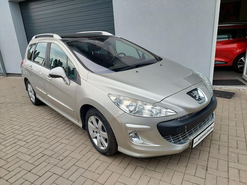 Peugeot 308 (2009) SW 1.6-88kW - fotka 3 z 32