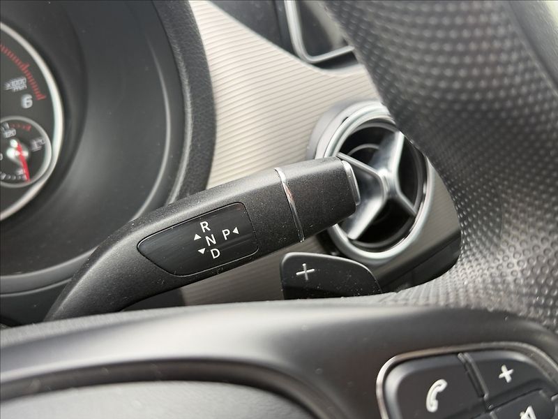 Mercedes-Benz Třídy B 180CDI NAVI AUTOMAT - fotka 17 z 29