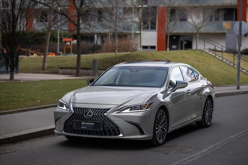 Lexus ES 300h 300H 2,5 HEV LIMITED EDITION - fotografie inzerátu