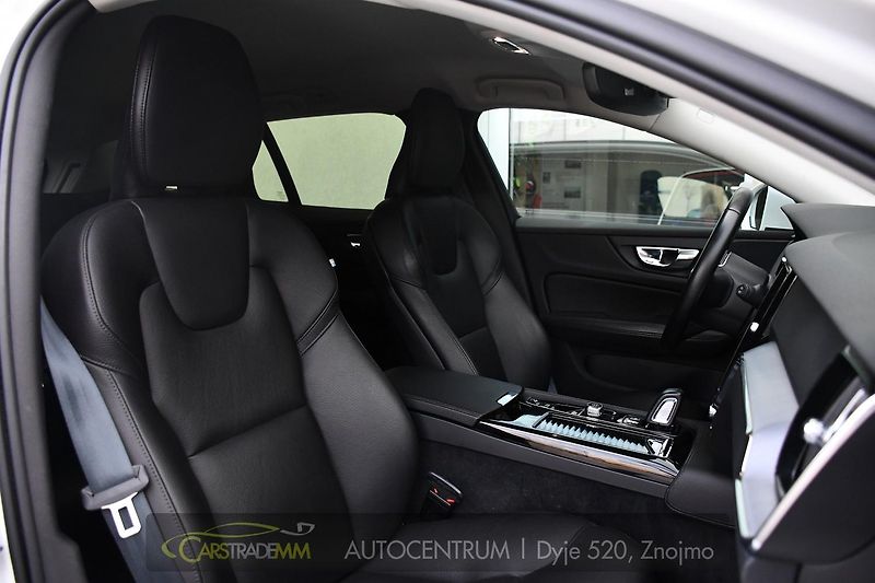 Volvo V60 2,0 T6 186kW PHEV TWIN ENGINE - fotka 17 z 51