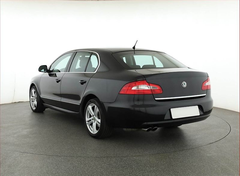 Škoda Superb (2009) 2.0 TDI, Xenony, Tempomat - fotka 4 z 19