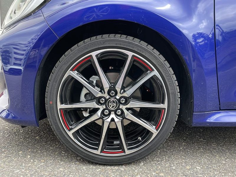 Toyota Yaris 1.5,HEv,130,GR SPORT - fotka 6 z 20