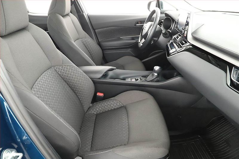Toyota C-HR (2023) Comfort 1.8 Hybrid, COMFORT - fotka 7 z 18
