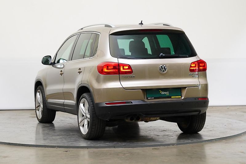 Volkswagen Tiguan - fotka 7 z 21