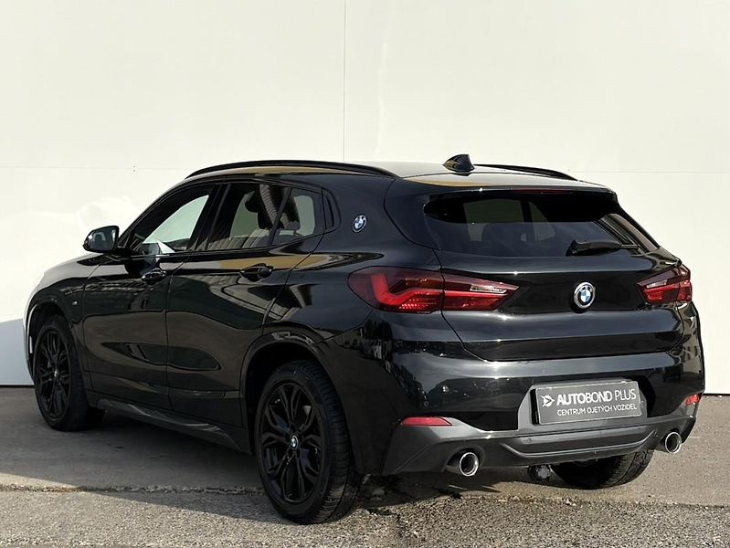 BMW X2 2.0d 140kW XDrive M-Paket - fotka 7 z 23