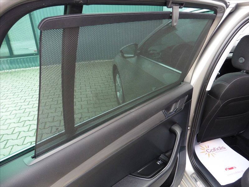 Škoda Superb 2,0 TDi Style Navi  III Combi - fotka 11 z 18
