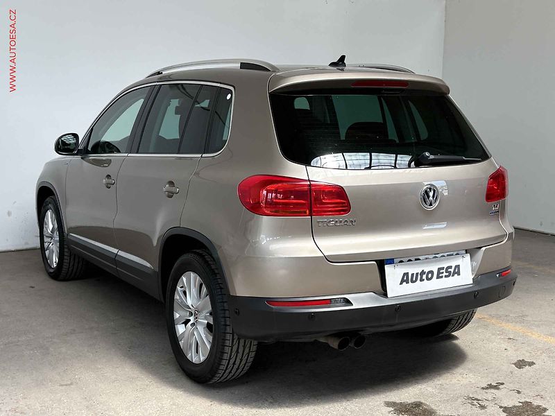 Volkswagen Tiguan (2013) 1.4TSi, AC, navi - fotka 6 z 16