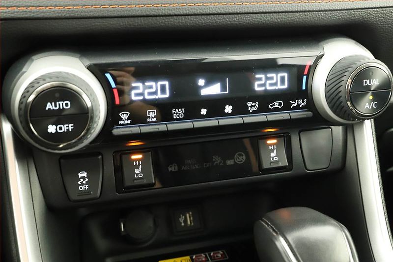 Toyota RAV4 (2025) 2.5 Hybrid, ADVENTURE - fotka 10 z 18
