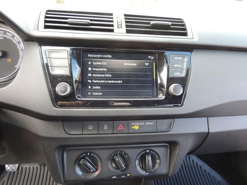 Škoda Fabia (2020) 1.0i,44kw,AMB,ČR,1maj.-21%DPH - fotka 25 z 46