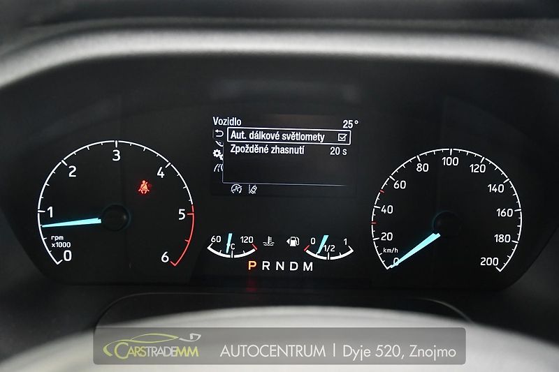 Ford Tourneo Custom 2.0EcoBlue 8.MÍST TITANIUM - fotka 35 z 43