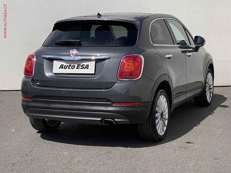 Fiat 500X (2016) 1.4i, Navi, panor - fotka 4 z 17