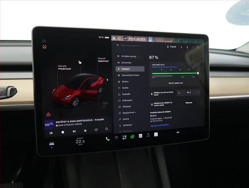 Tesla Model Y (2022) Long Range AWD 79kWh, SoH 89% - fotka 21 z 33