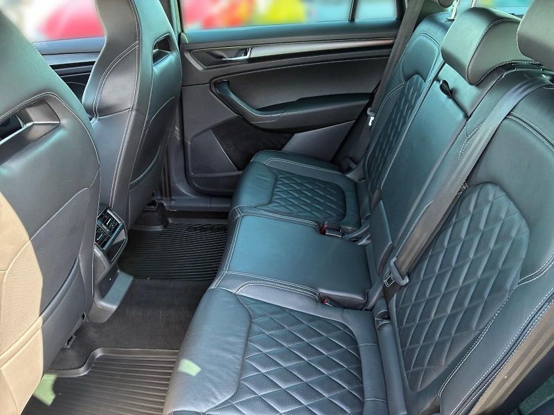 Škoda Kodiaq (2023) SPORTLINE 2.0TDI 147kW DSG 4x4 - fotka 8 z 11