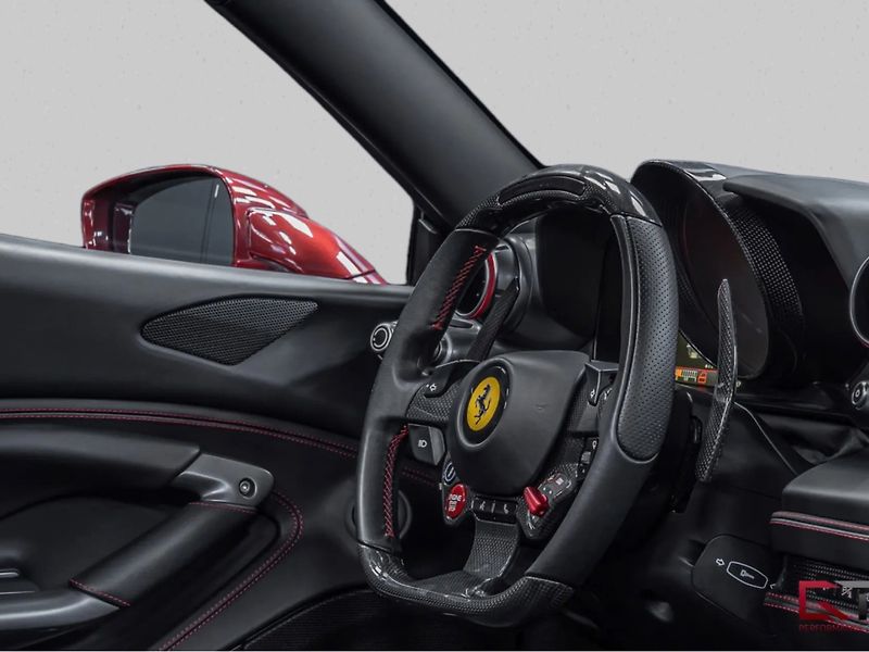 Ferrari F8 Spider Lift - fotka 6 z 12