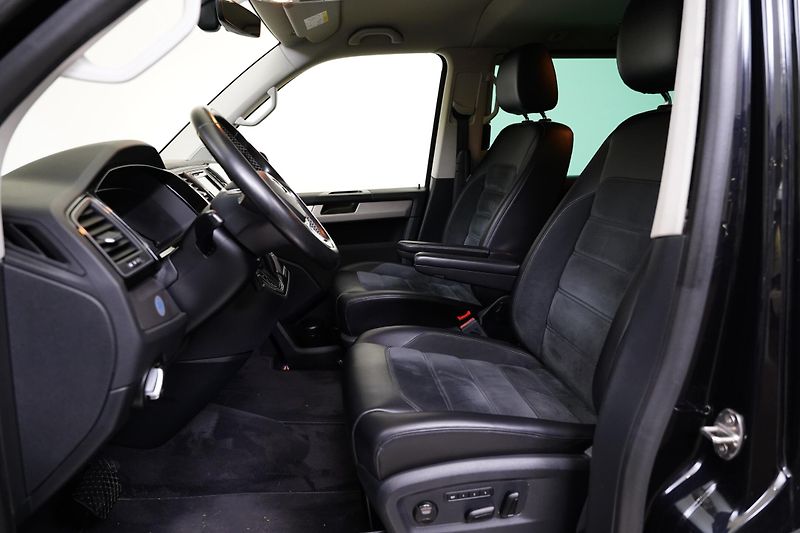 Volkswagen Multivan - fotka 10 z 26