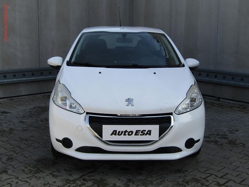 Peugeot 208 (2012) 1.2 VTi, AC, temp - fotka 2 z 17