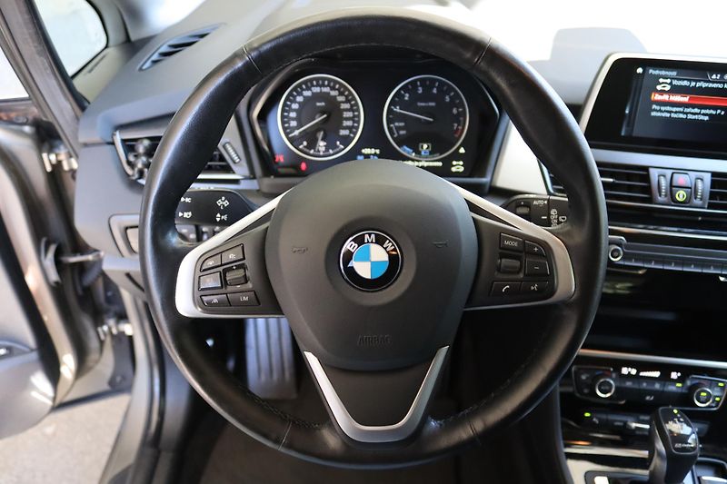 BMW Řada 2 225xe iPERFORMANCE F45 165kW - fotka 24 z 50